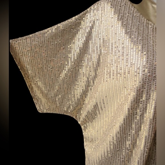 SHEILAY- Elegant Gold Sequin Women's Top. Size L - Picture 3 of 4